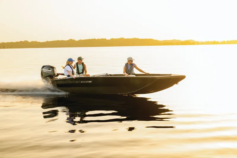 Slide: The Image of Tracker Grizzly 1756 T Marsh 2027 - 64