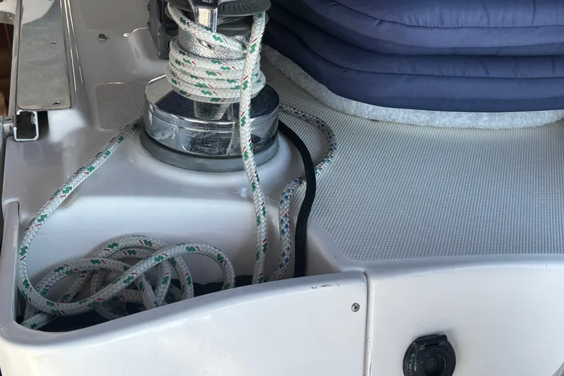 Slide: The Image of Winch and ropes on 2008 Hunter 41 Deck Salon sailboat deck. - 34