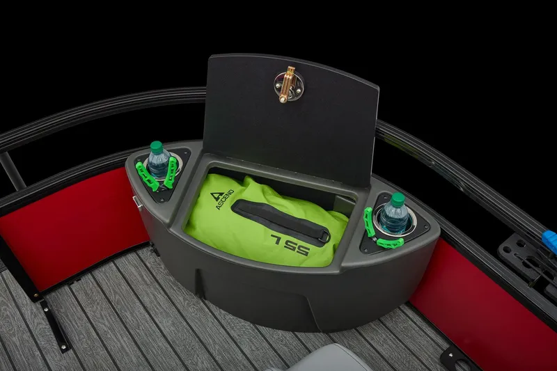 Slide: The Image of Ranger 223F 2026 bootconsole met bekerhouders en opbergruimte. - 22