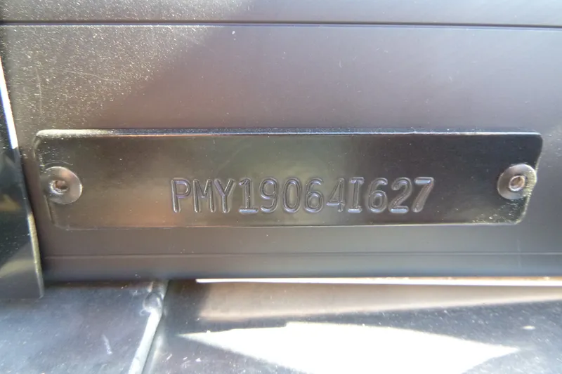 Slide: The Image of Premier 250 SUNSATION RLO - CL 2027 model identification plate with serial number PMY190641627. - 31