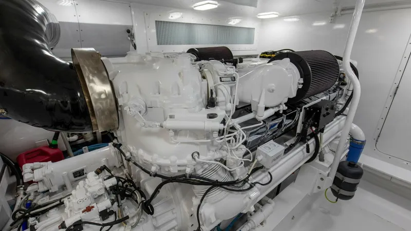 Slide: The Image of 61_2827464_2005_76_whiticar_enclosed_bridge_badonkadonk_engine_room_7 - 62