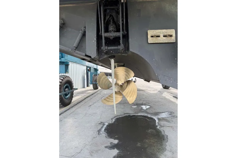 Slide: The Image of Propeller of 2006 Neptunus 56 Flybridge yacht on dry dock. - 85