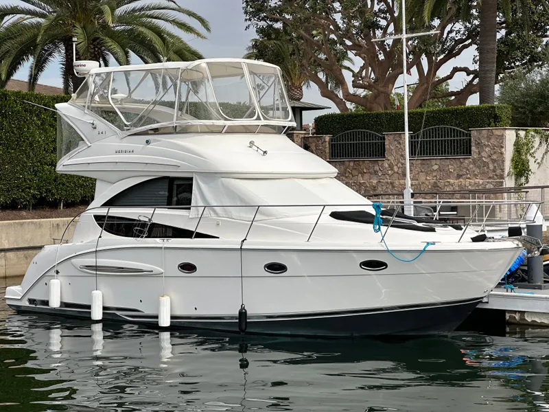 Slide: The Image of Meridian 341 Sedan 2012 - 8
