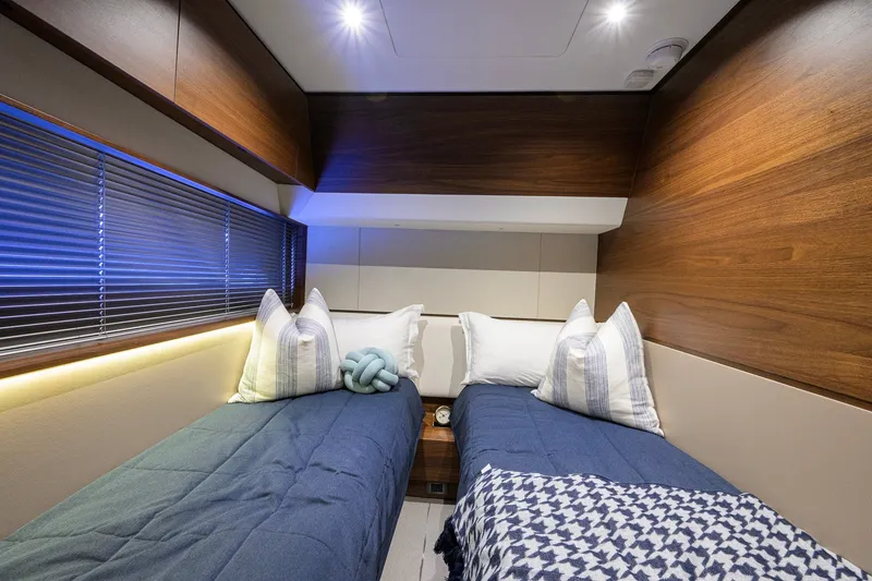 Slide: The Image of Boat photo - 27