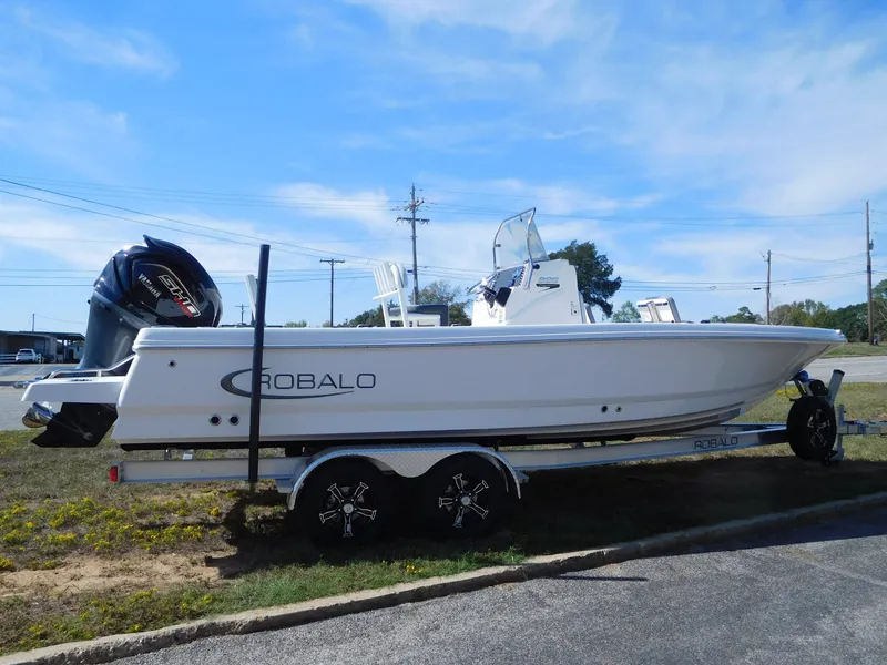 The Image of Robalo 226 Cayman 2027 - 0