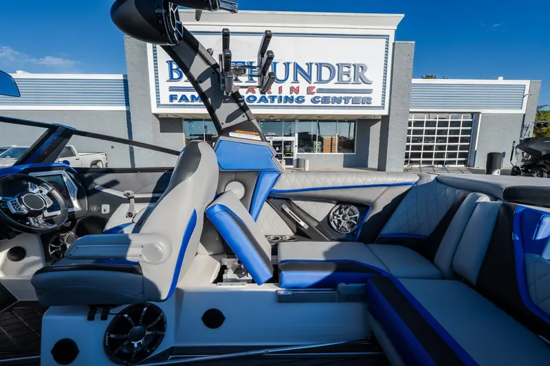 Slide: The Image of 2018 Tigé RZX3 boat interior at Boat Thunder Marine Center. - 20