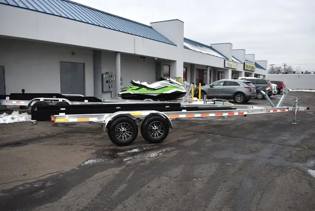 The Image of Yacht Club Trailers 29-10000 Aluminum tandem axle bunk boat trailer 2026 - 0