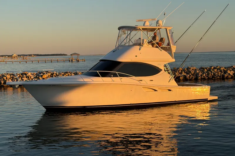 The Image of Tiara 39 Convertible 2017 - undefined
