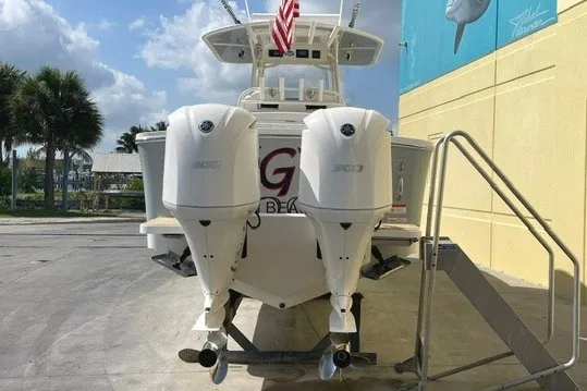 Slide: The Image of Twin Yamaha 300hp 4-strokes - 3