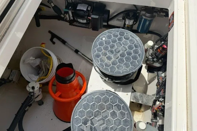 Slide: The Image of Fitted storage for Yeti buckets - 16