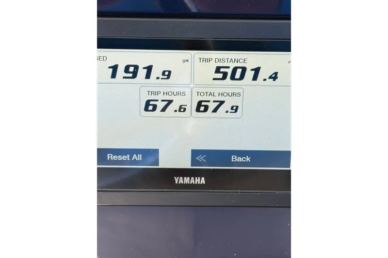 Slide: The Image of Display screen showing trip data: 191.9 gallons used, 501.4 miles distance, 67.9 total hours. - 16
