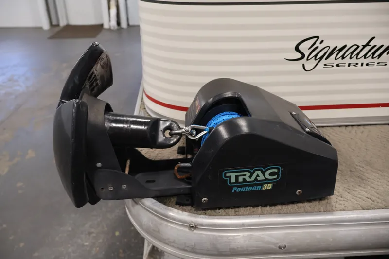 Slide: The Image of TRAC Pontoon 35 anchor winch on 2008 Sun Tracker Fishin' Barge 21 boat. - 37