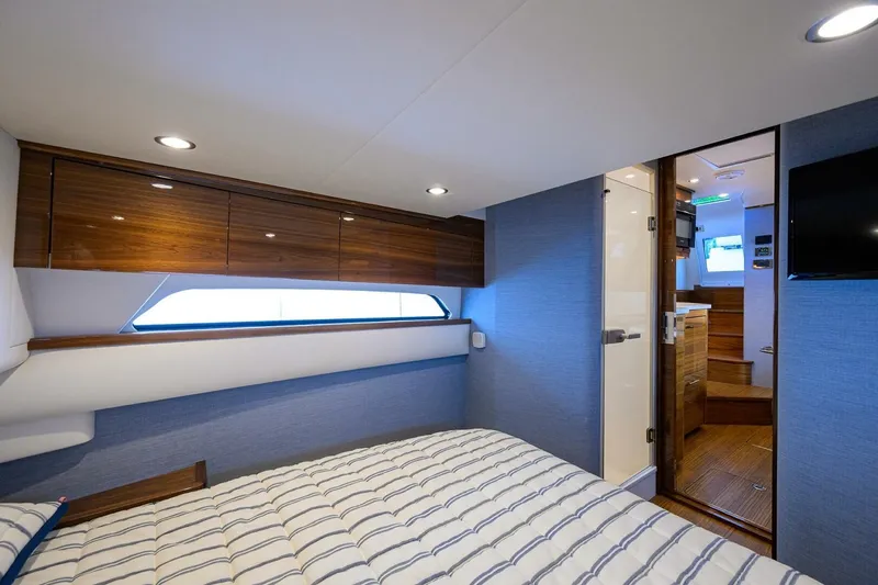 Slide: The Image of Boat photo - 8