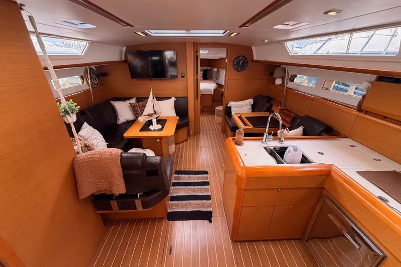 Slide: The Image of Luxurious interior of 2015 Jeanneau Sun Odyssey 469 yacht with modern amenities. - 38