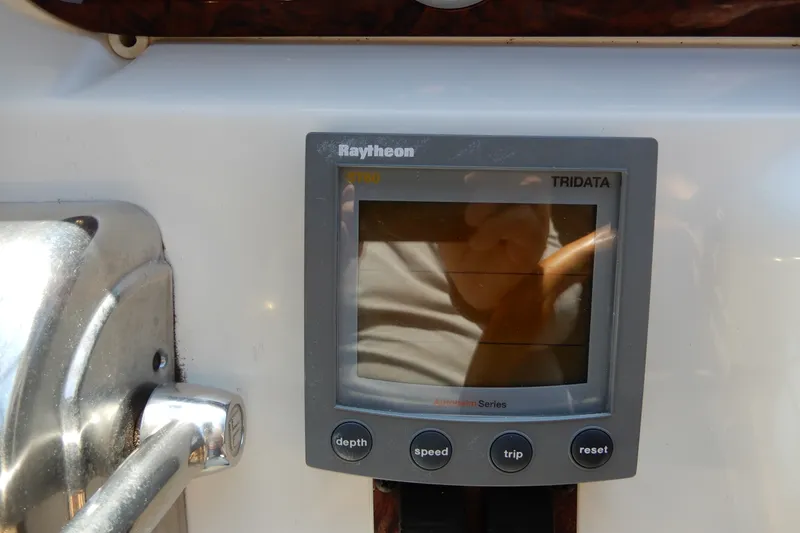 Slide: The Image of Raytheon ST60 Tridata display on 2000 Sea Ray 380 Aft Cabin yacht. - 31