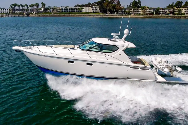 Slide: The Image of Tiara 4300 Sovran 2008 - 4