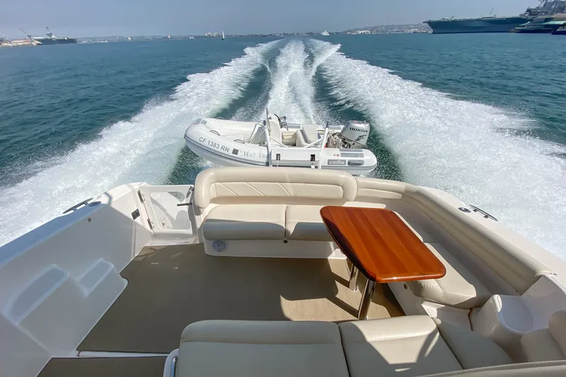 Slide: The Image of Tiara 4300 Sovran 2008 - 17