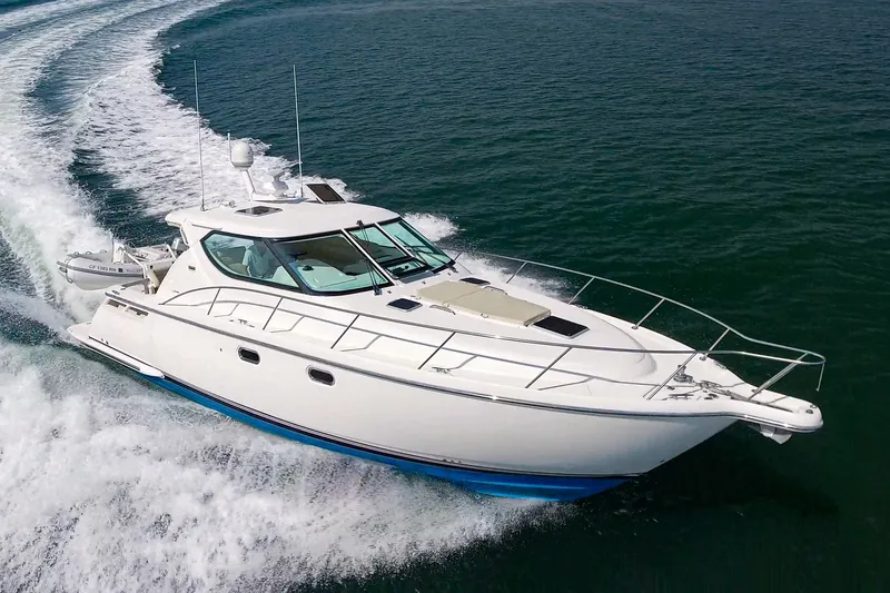 Slide: The Image of Tiara 4300 Sovran 2008 - 1