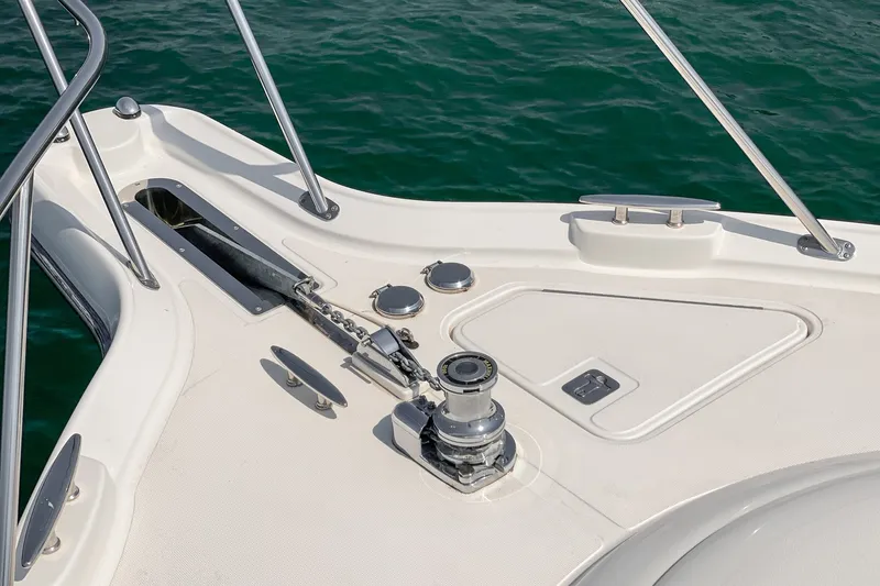 Slide: The Image of Tiara 4300 Sovran 2008 - 13