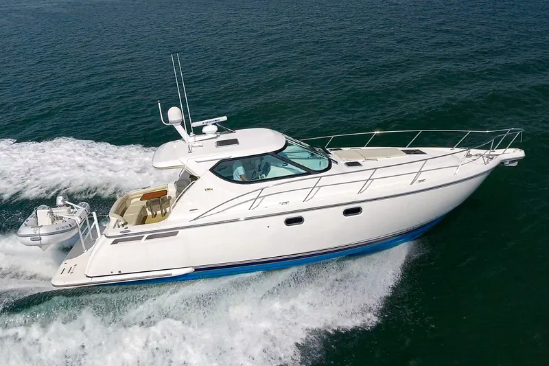 Slide: The Image of Tiara 4300 Sovran 2008 - 5