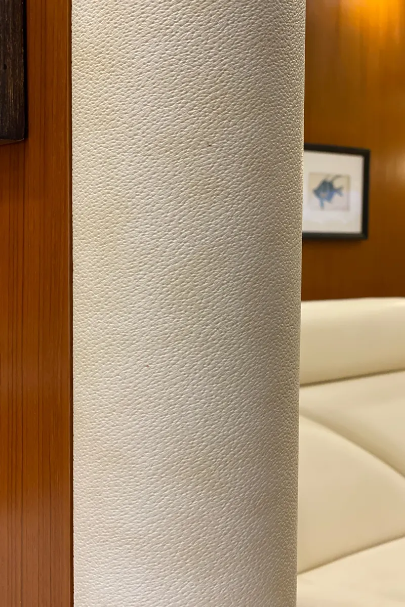 Slide: The Image of Tiara 4300 Sovran 2008 - 60