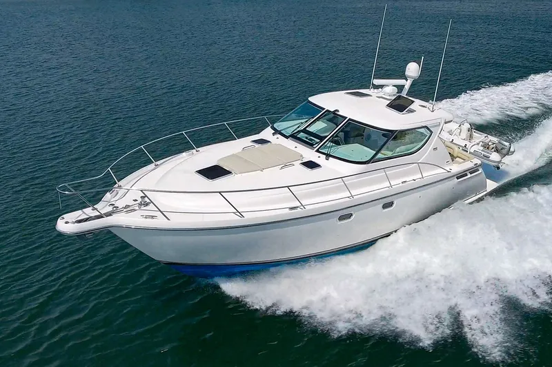 The Image of Tiara 4300 Sovran 2008 - 0