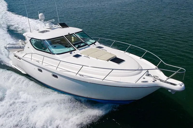 Slide: The Image of Tiara 4300 Sovran 2008 - 6