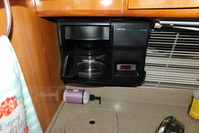 Slide: The Image of Black & Decker coffee maker in 2004 Regal Commodore 3860 kitchen area. - 78