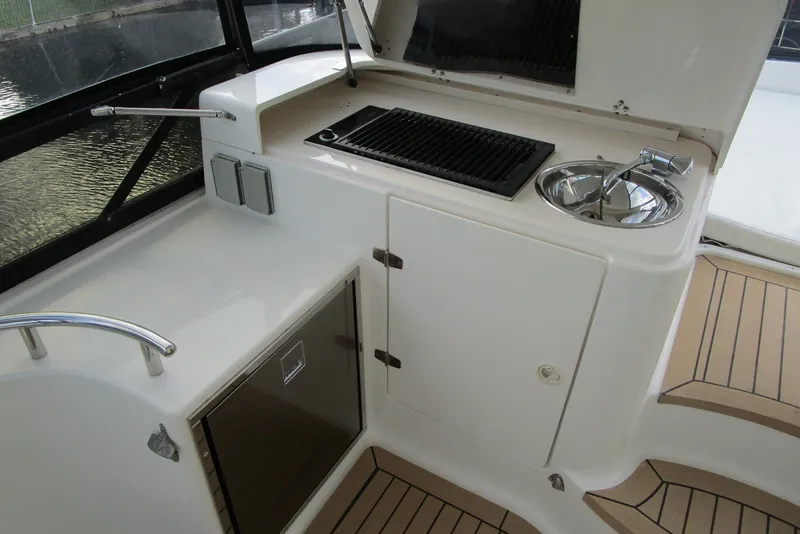 Slide: The Image of Flybridge grill - 45