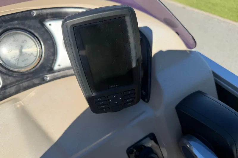 Slide: The Image of Dashboard of a 2020 SunCatcher V322C boat with Garmin device and gauge. - 17