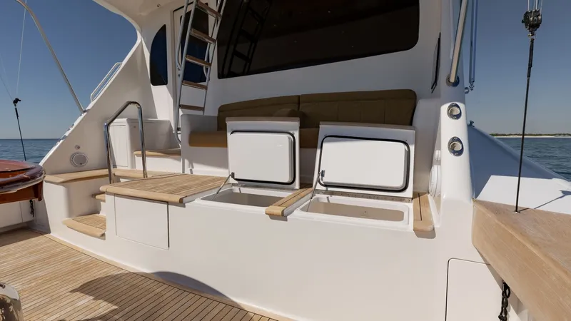 Slide: The Image of 2015 Viking 76 Enclosed Bridge- CHULA- Cockpit - 62