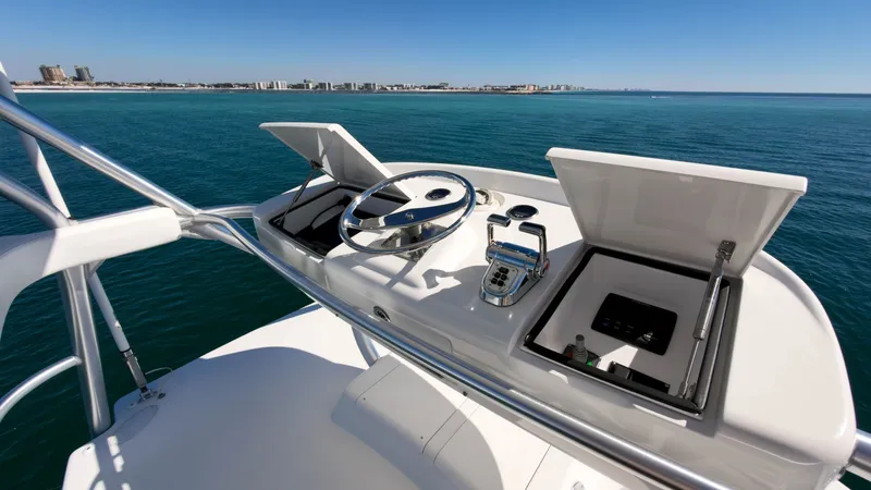 Slide: The Image of 2015 Viking 76 Enclosed Bridge- CHULA- Tower - 50