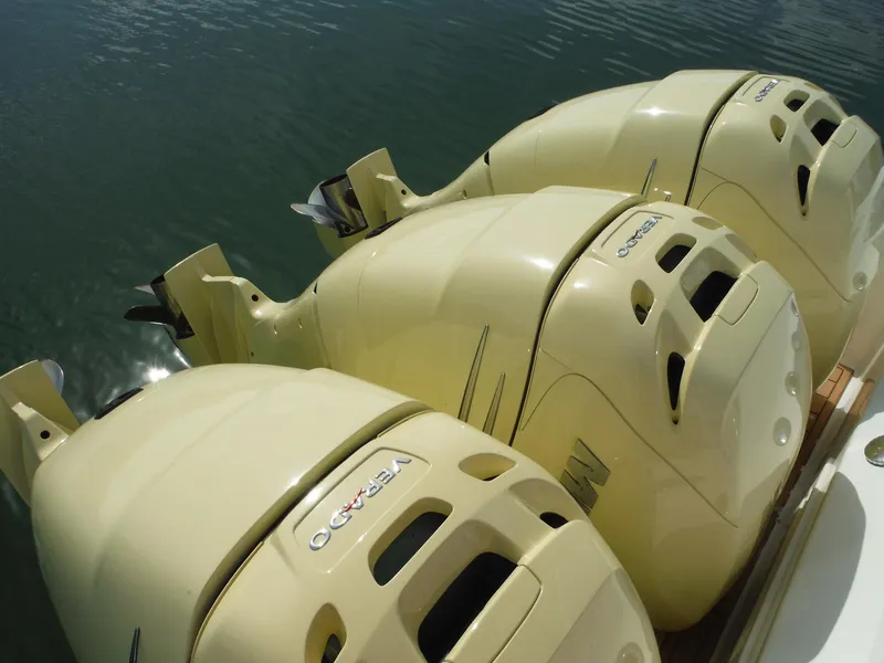 Slide: The Image of Boston Whaler 370 Outrage 2014 - 55