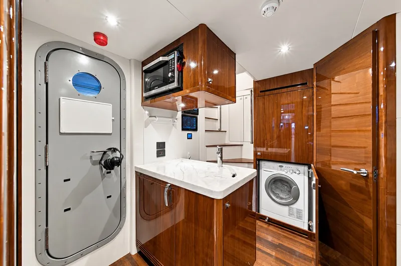 Slide: The Image of Boat photo - 80