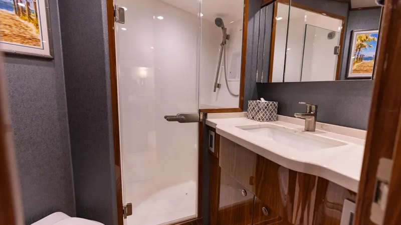 Slide: The Image of Elegantly Designed Ensuite Bathroom - 18