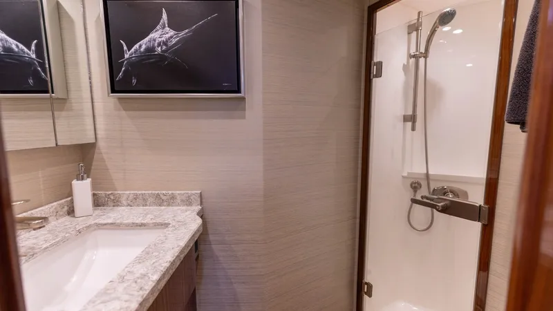 Slide: The Image of Elegant En-Suite Bathroom - 21