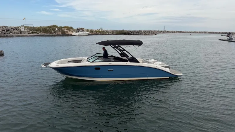 The Image of Sea Ray 290 Sundeck 2025 - 0