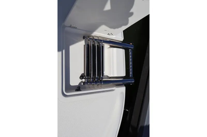 Slide: The Image of Stainless steel ladder on 2023 NauticStar 251 Hybrid boat. - 32
