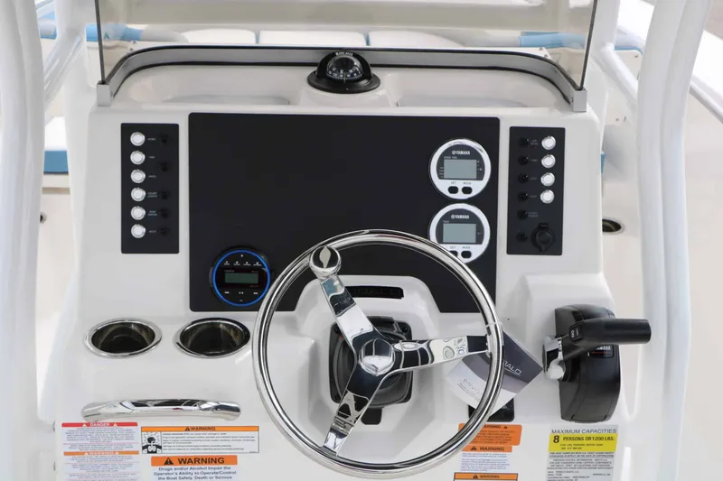 Slide: The Image of Robalo R200 Center Console 2027 - 52