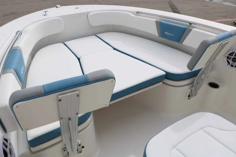 Slide: The Image of Robalo R200 Center Console 2027 with white and blue upholstery in the bow area. - 42