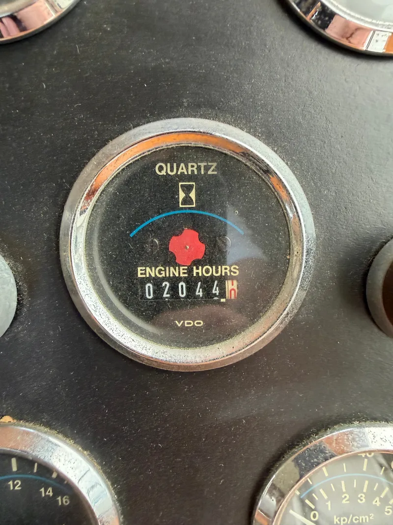Slide: The Image of Hour meter shows 2044 hours on a 1988 Ocean Alexander 546 Cockpit Motoryacht. - 35