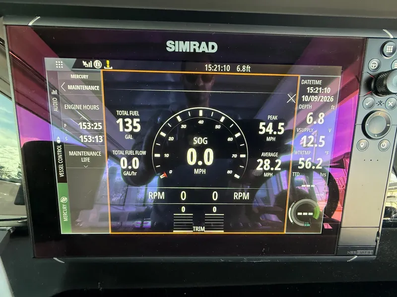 Slide: The Image of Simrad screen displaying boat data such as speed, fuel consumption, and engine hours. - 29