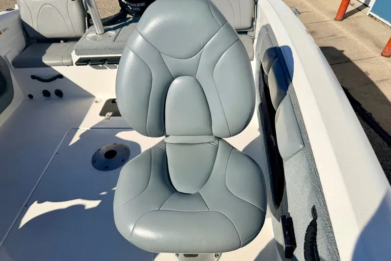 Slide: The Image of Gray seat on 2007 Stratos 375 XF boat deck, showcasing modern design and comfort. - 50