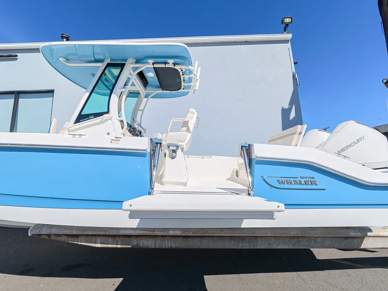 Slide: The Image of Boston Whaler 280 Dauntless 2027 - 3