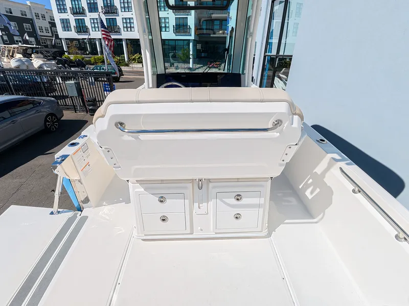 Slide: The Image of Boston Whaler 280 Dauntless 2027 - 10