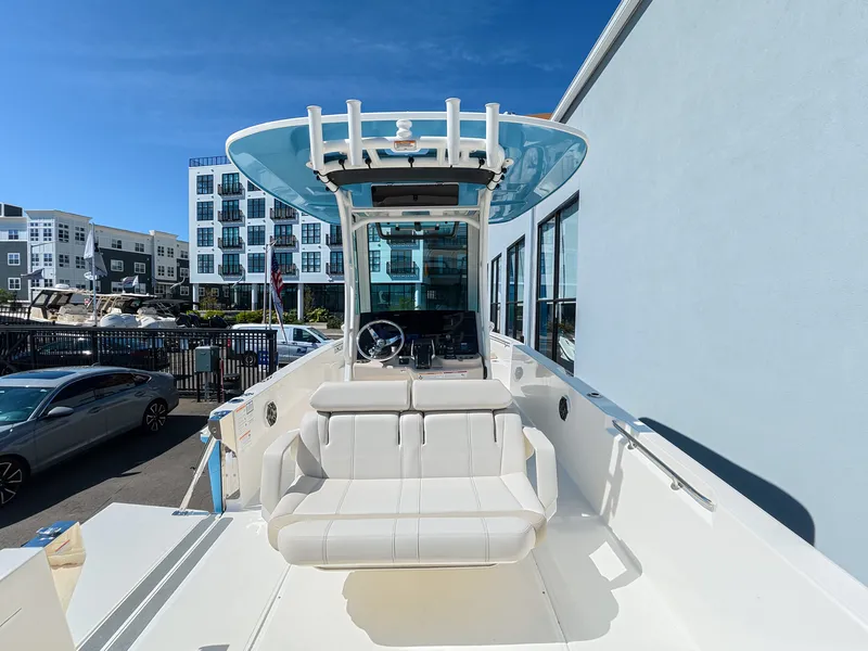 Slide: The Image of Boston Whaler 280 Dauntless 2027 - 9