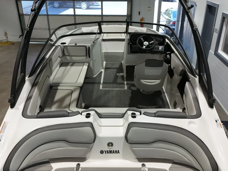 Slide: The Image of Yamaha AR190 2025 - 5