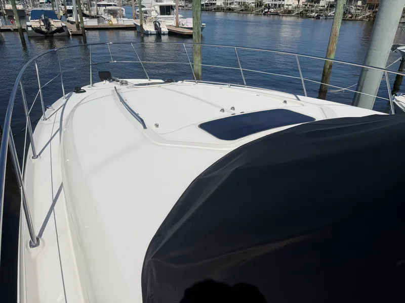 Slide: The Image of Sea Ray 40 SUNDANCER 2008 - 16