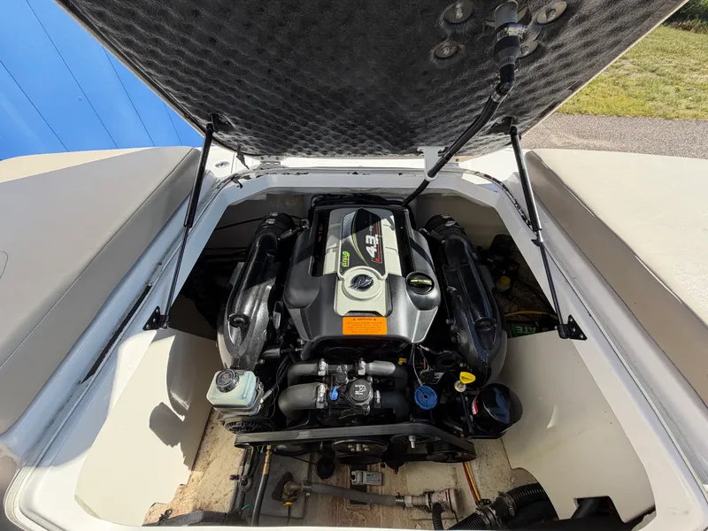 Slide: The Image of Chaparral H20 FS 2018 - 35