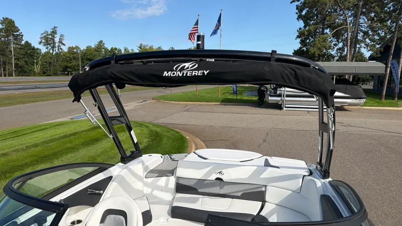 Slide: The Image of Monterey 224 FS 2020 - 65